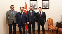 Bakanı ziyaret ettiler