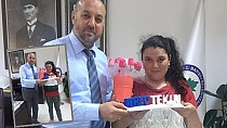 Başkan'a anlamlı iki hediye - haberi