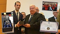 Dönmez'e onur ödülü - haberi