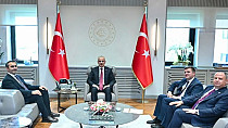 DÖRTLÜ ZİRVE YAPTILAR