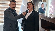 Kadın kollarına atama - haberi