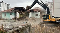 Metruk binaya yıkım - haberi