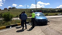 Otomobil kaza yaptı - haberi