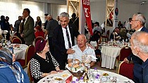 Şehit aileleriyle buluştu - haberi