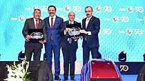 Sümer plaket aldı - haberi