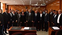 Vali meclise katıldı - haberi