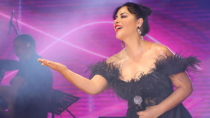 Zara konsere gelecek
