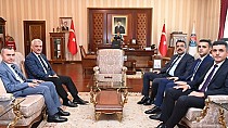 Ziyaretçileri vardı